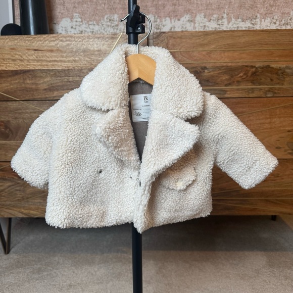 Banana Republic Baby Sherpa Jacket – 0–3 - Picture 3 of 5